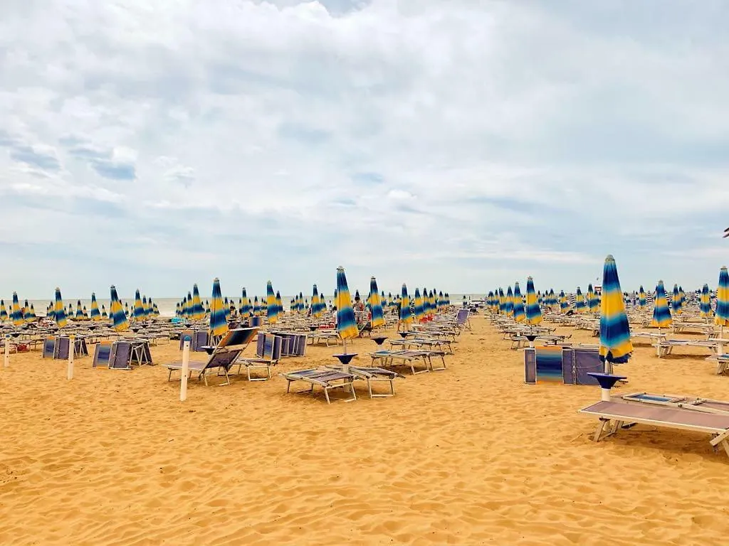 Residence Marina A Pochi Passi Dal Mare Lido di Jesolo