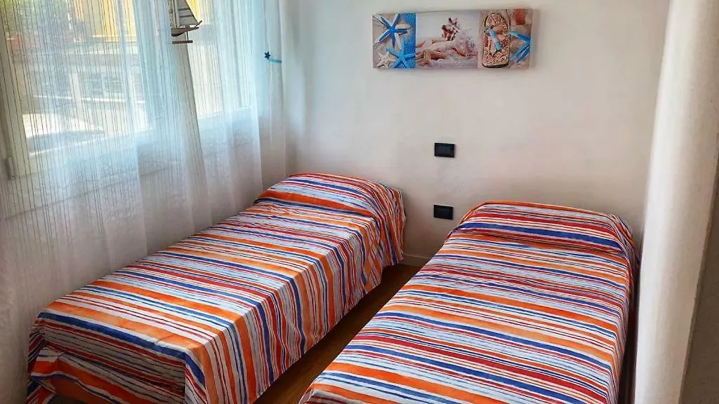 Residence Marina A Pochi Passi Dal Mare Lido di Jesolo 0*,